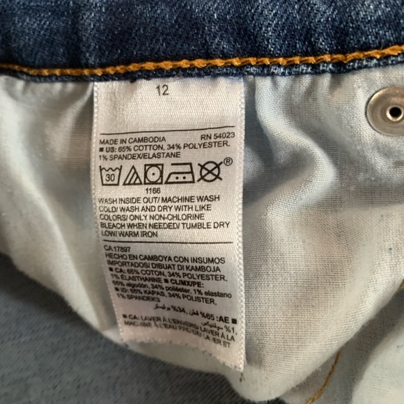 Old Navy Jeans - Picture 3 of 3